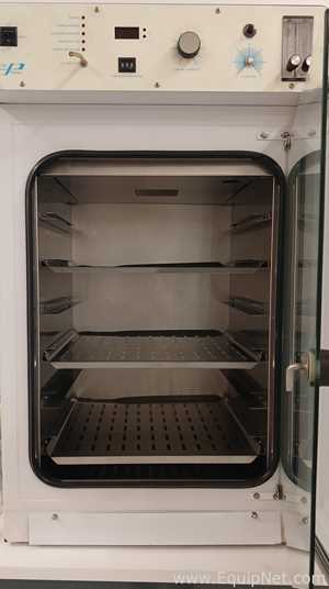 Cole Parmer 39060-10 Incubator