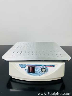 Agitador Scientific Industries SI-M1700 MINI-300