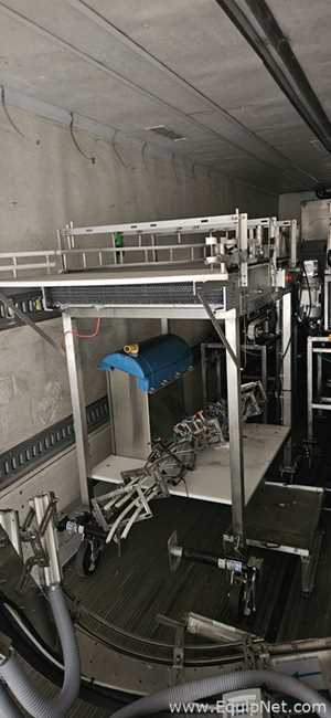 Can Depalletizer with Twist Rinse