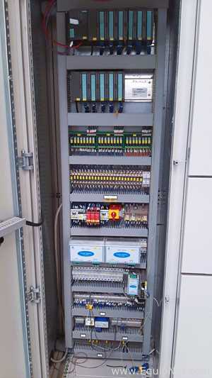 Máquina Vertical Formadora, Envasadora e Seladora VALMATIC VT240