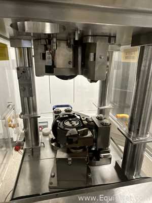 Fette 1200i Rotary Tablet Press with 4 off Spare Turrets, Spare HMI, De-Duster and Metal Detector
