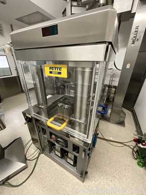 Fette 1200i Rotary Tablet Press with 4 off Spare Turrets, Spare HMI, De-Duster and Metal Detector