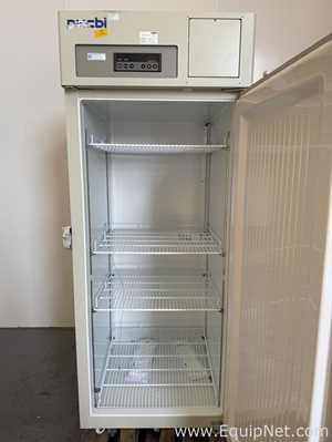 Unidade de Refrigeração PHCBI MDF-U731M-PE.  690 Litros