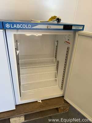 lote de  2 Unidade de Refrigeração Labcold RLPR0517.  130 Litros