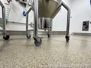 Tanque aço inox Epsilon Pharmaservices .  152.6 Litros