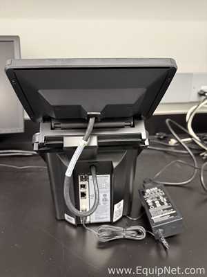 Thermo Scientific NanoDrop One Microvolume UV-Vis Spectrophotometer