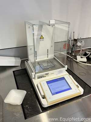 Sartorius Cubis MSA225S-1CE-DI Analytical Balance