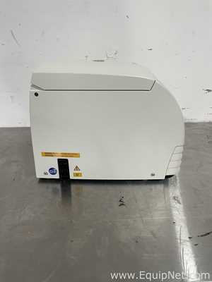 Centrífuga para laboratorio Thermo Fisher Scientific Fisher AccuSpin Micro 17R