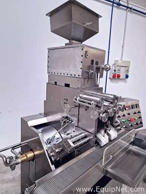Máquina para Encapsulamento de Gel Mole Zhejiang Fuchang Machinery Co. LTD RG0.8-110A