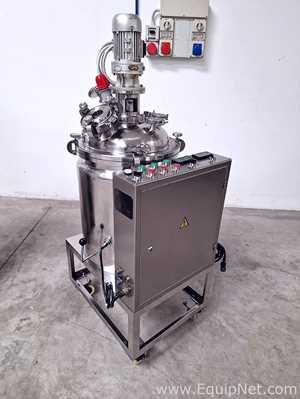 Máquina para Encapsulamento de Gel Mole Zhejiang Fuchang Machinery Co. LTD RG0.8-110A
