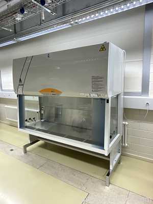 Cabine de Segurança Biológica Kojair Tech Oy BioWizard Golden GL-200