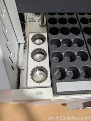 Agilent Technologies 7697A  Headspace Sampler with Sample Tray