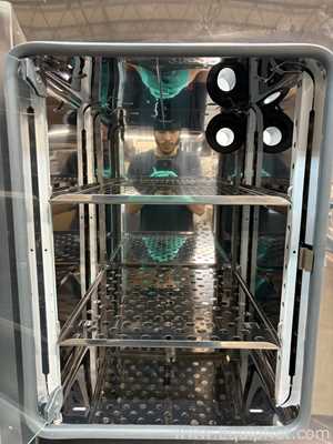 Inkubator Thermo Scientific Isotemp 60L Incbtr Grvity