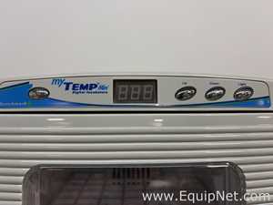 Inkubator Benchmark Scientific Inc. H2200-H