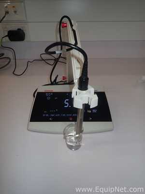 Ohaus a-AB33PH Benchtop pH Meter