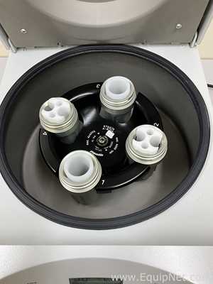 Eppendorf 5702 Laboratory Centrifuge
