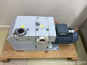 Bomba de Vacío Leybold TRIVAC D40B