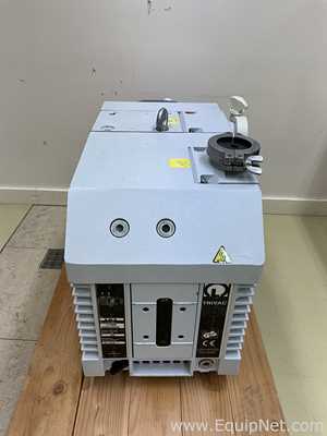 Bomba a Vácuo Leybold TRIVAC D40B