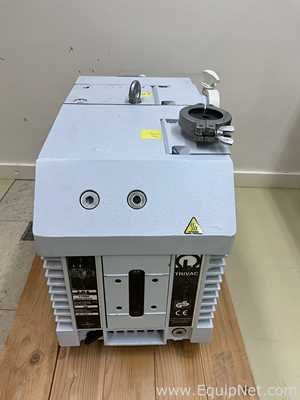 Bomba a Vácuo Leybold TRIVAC D40B