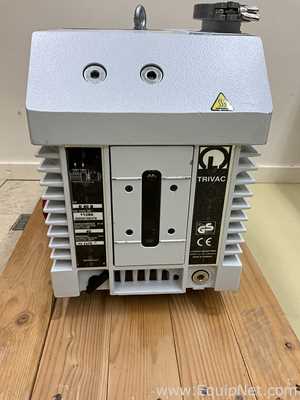 Bomba a Vácuo Leybold TRIVAC D40B