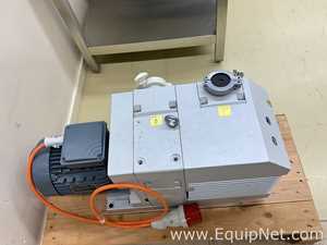 Bomba a Vácuo Leybold TRIVAC D40B