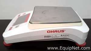 Balança de Laboratório Ohaus Corporation AX8201/E