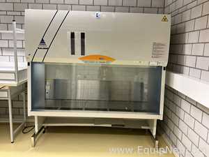 Kojair BioWizard Golden GL-200 Microbiological Safety Cabinet