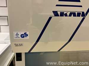 Kojair BioWizard Golden GL-200 Microbiological Safety Cabinet