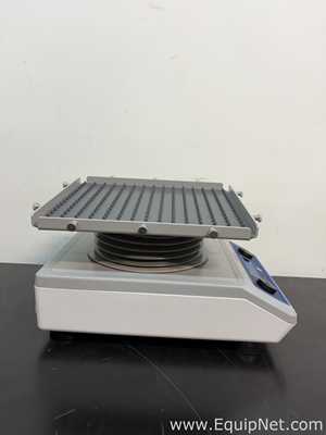 Los aus 2 Labormischer Thermo Scientific 