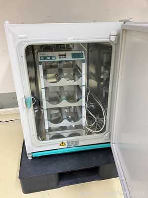 Kendro Laboratory Products Sorvall Heraeus HERAcell CO2 Incubator