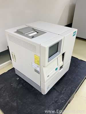 Nova Biomedical BioProfile 400 Analyzer