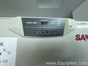 Congelador Sanyo Electric Co LTD MDF-U55V.  519 Litros