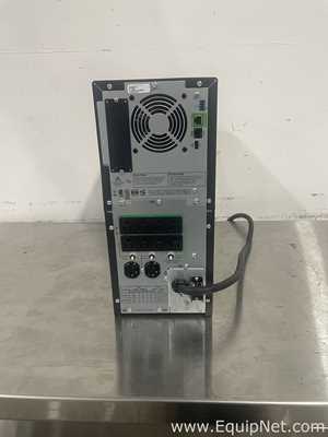 Equipamento de Computação APC Smart UPS 3000