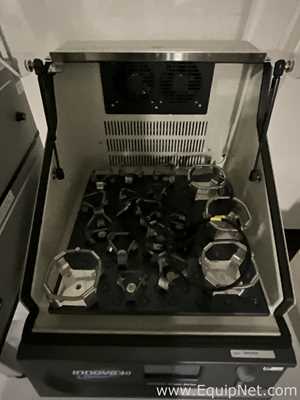 New Brunswick Scientific Innova 40R Shaker