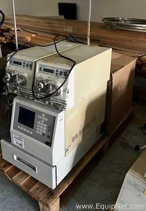 Sistema HPLC Waters Modular com Detector UV e Gradiente Binário
