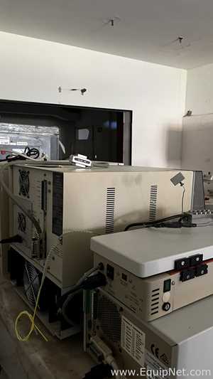 Sistema HPLC Waters Modular com Detector UV e Gradiente Binário