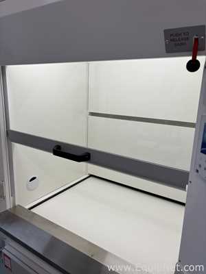 Campana de Ventilación y Flujo Monmouth Scientific  1200 K8
