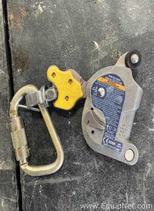Approximately 13 3M DBI-SALA Lad-Saf X2 Detachable Cable Sleeves