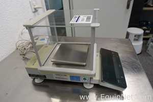 Lot of 2 Mettler Toledo PR203 Top-loading Laboratory Balance