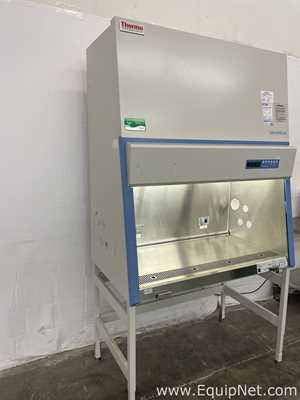 Cabina de Seguridad Biológica Thermo Scientific 1375