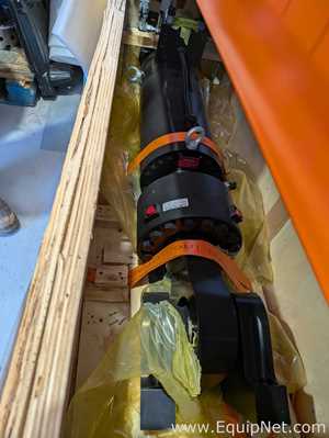 Atuador Moog Inc. SWA40M-1000kN-BD509. Sem Uso