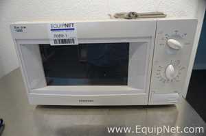 Samsung M735 Microwave Oven