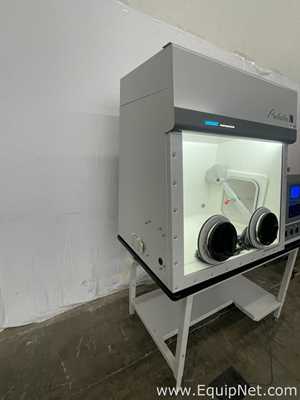 Labconco Protector Controlled Atmosphere Glove Box