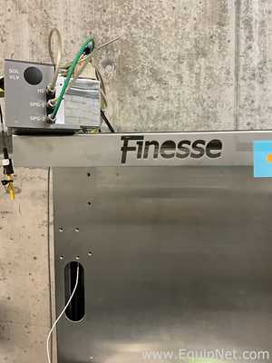 Finesse Solutions, Inc. TruViu Bioreactor with Hope Industrial Systems HIS-UM19-STAF LCD Monitor