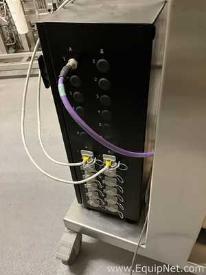 Finesse Solutions, Inc. TruViu Bioreactor with Hope Industrial Systems HIS-UM19-STAF LCD Monitor