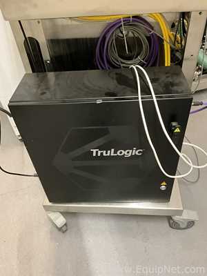 Finesse Solutions, Inc. TruViu Bioreactor with Hope Industrial Systems HIS-UM19-STAF LCD Monitor