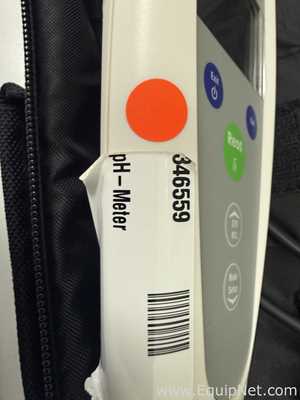 Mettler Toledo FG2 pH Meter with Carrying Case