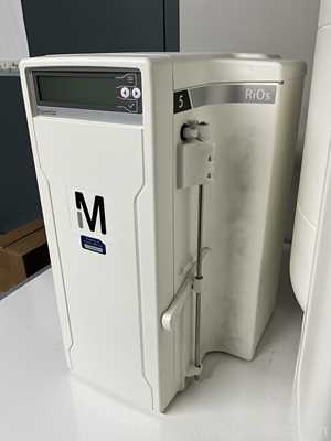 Sistema de Purificação e Destilação de Água Millipore RiOs Essential 5.  50 Litros