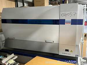 Qiagen BioRobot 8000 Liquid Handler