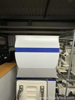 Qiagen BioRobot 8000 Liquid Handler
